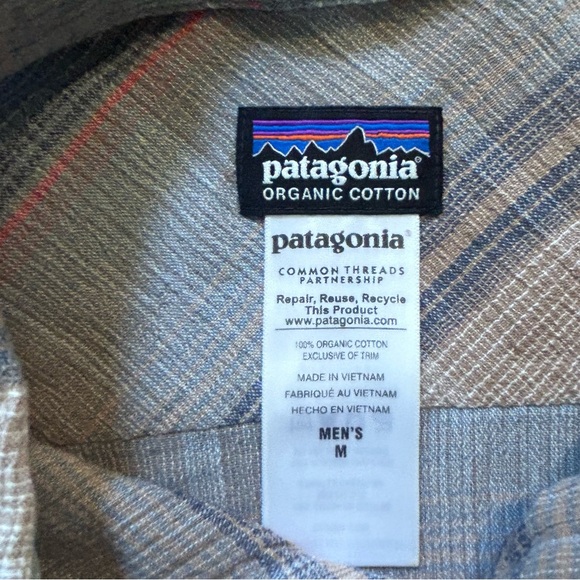 Patagonia | Men’s Plaid Organic Cotton Long Sleeve Button Down - Picture 7 of 9